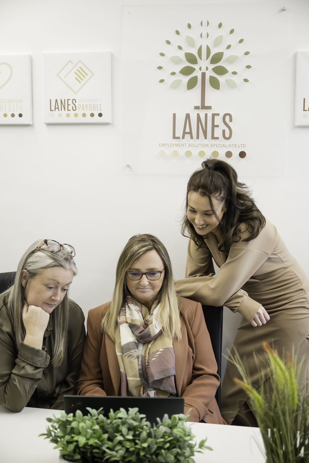 Lane HR